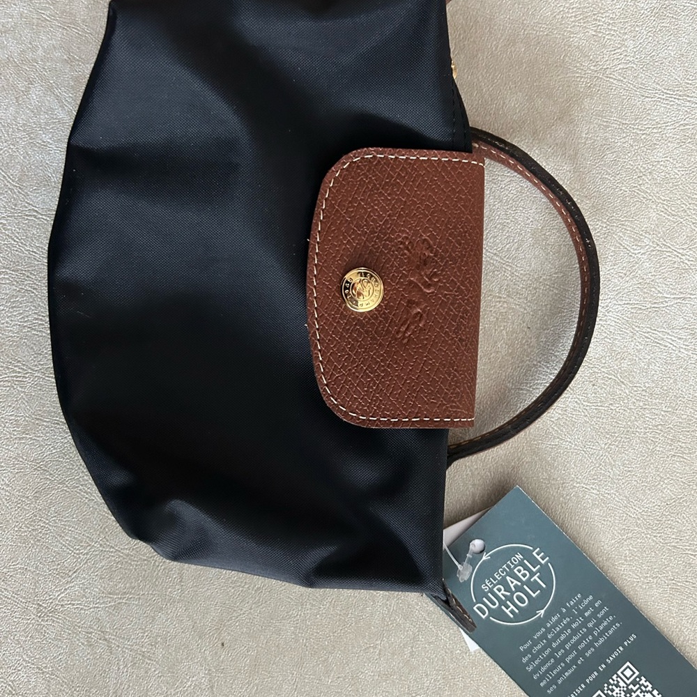 LONGCHAMP- LE PLIAGE ORIGINAL MINI WITH HANDLE
Black -  *BRAND NEW*